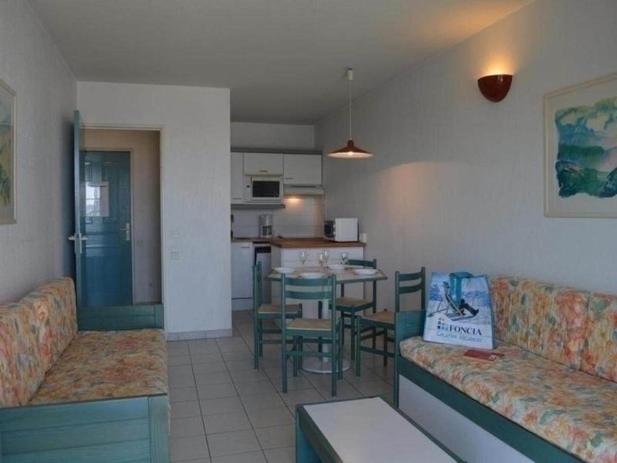 Frejus: Appt 2P, 5 Pers, Piscine, Plage A 150M, Parking, Animaux Ok - Fr-1-226A-357 Buitenkant foto