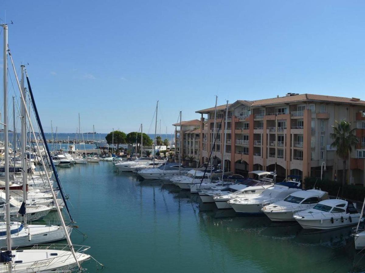 Frejus: Appt 2P, 5 Pers, Piscine, Plage A 150M, Parking, Animaux Ok - Fr-1-226A-357 Buitenkant foto