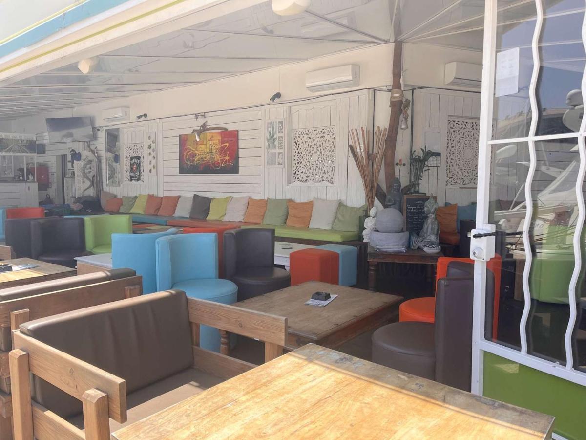 Frejus: Appt 2P, 5 Pers, Piscine, Plage A 150M, Parking, Animaux Ok - Fr-1-226A-357 Buitenkant foto