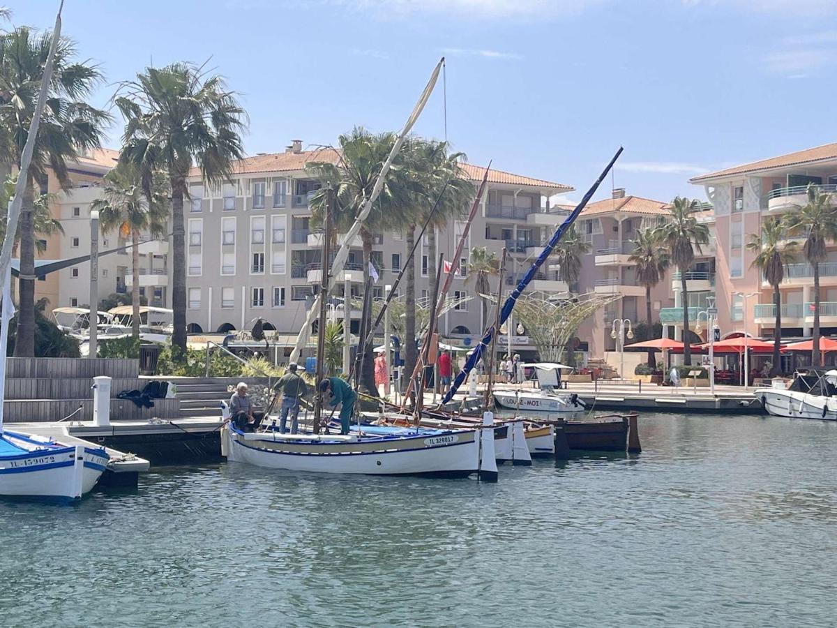 Frejus: Appt 2P, 5 Pers, Piscine, Plage A 150M, Parking, Animaux Ok - Fr-1-226A-357 Buitenkant foto